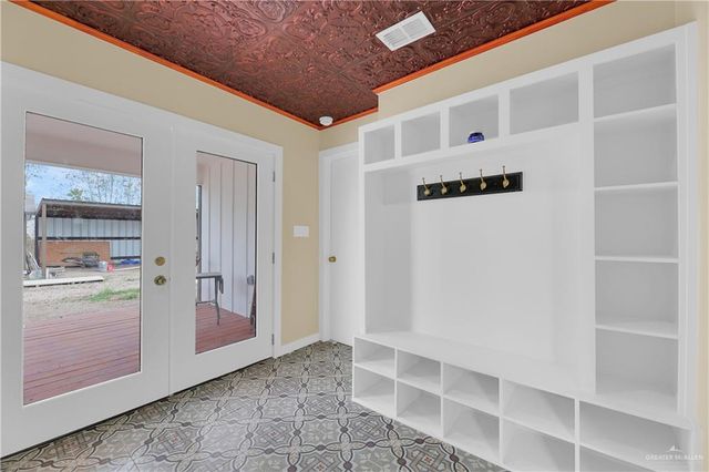 808 S 15th Avenue, Edinburg, TX 78539