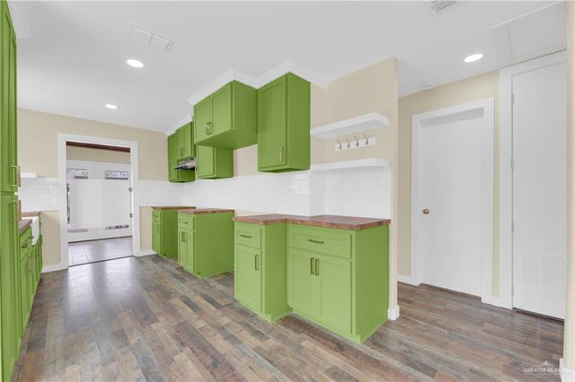 808 S 15th Avenue, Edinburg, TX 78539