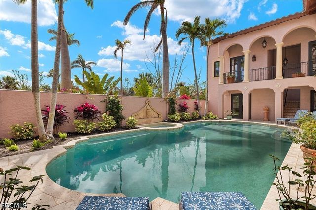 4972 Joewood DR, Sanibel, FL 33957