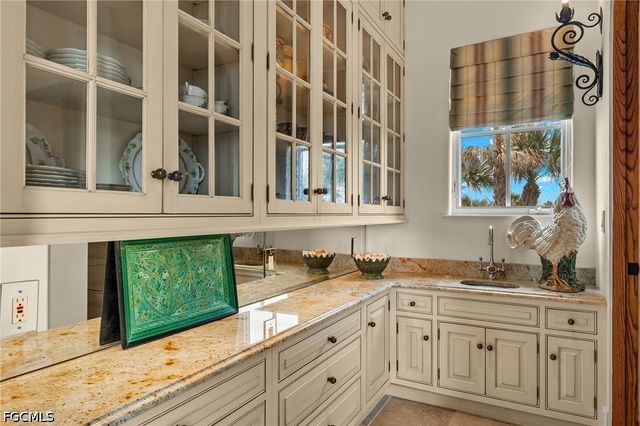 4972 Joewood DR, Sanibel, FL 33957
