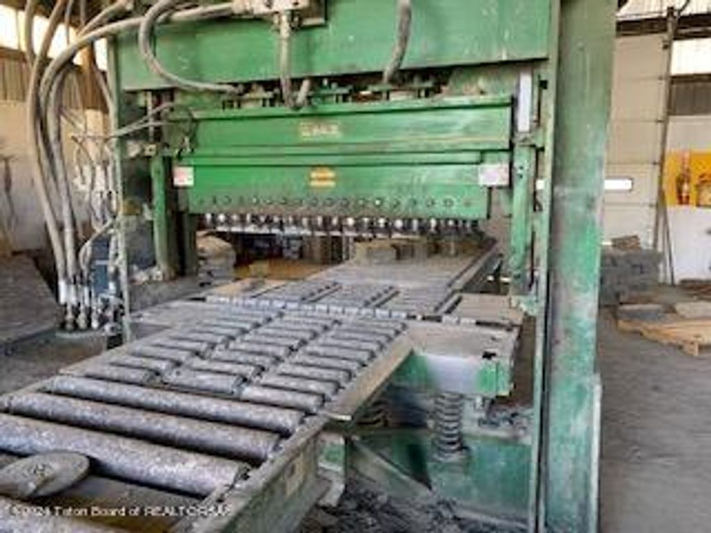 189 S 412 Highway, Kemmerer, WY 83101 photo 3