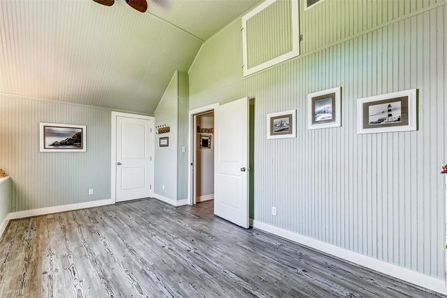 950 Seadrift Drive, Crystal Beach, TX 77650