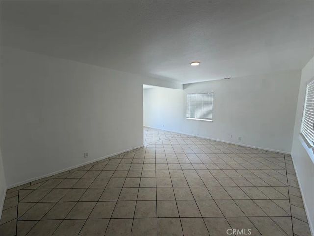 9227 Bruce Avenue, Riverside, CA 92503
