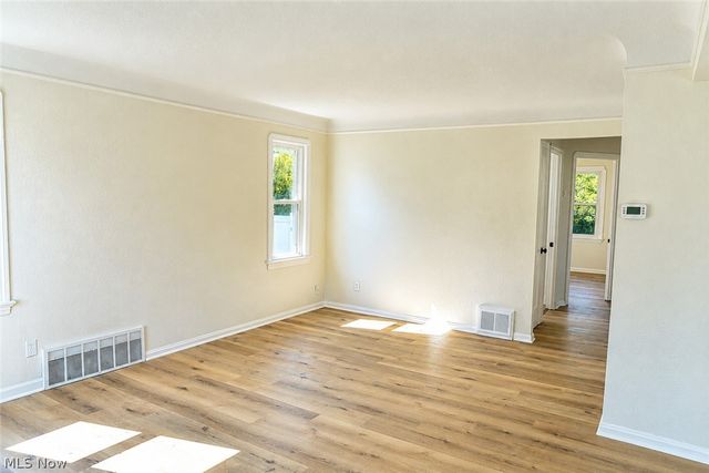 13520 Saint James Avenue, Cleveland, OH 44135