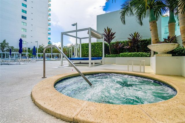 1800 N Bayshore Dr 3406, Miami, FL 33132