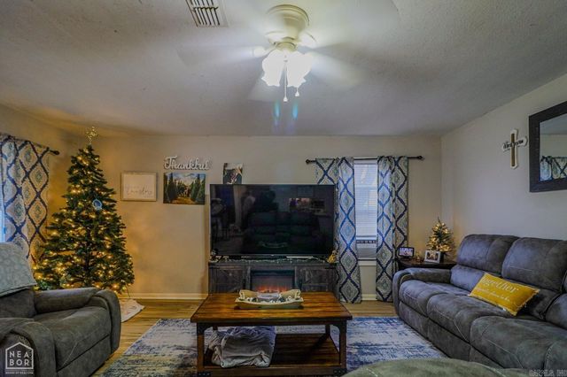 329 Sharon Drive, Trumann, AR 72472