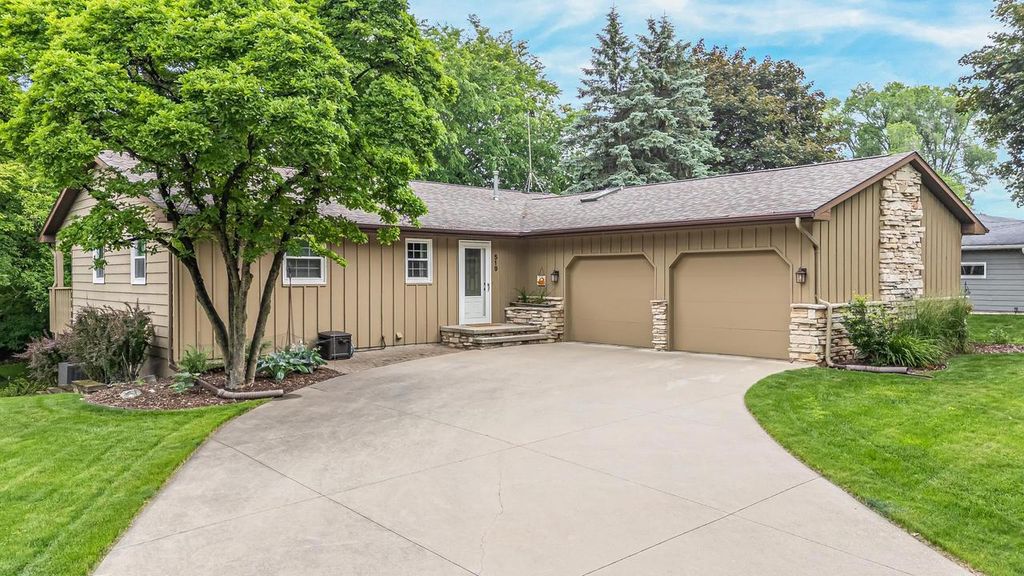519 SHERIDAN STREET, Kaukauna, WI 54130