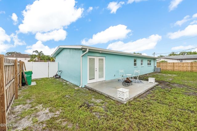 411 4th Street, Merritt Island, FL 32953