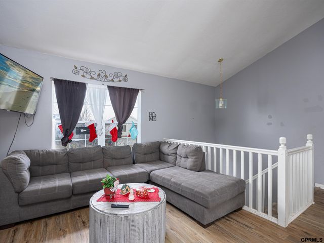 7905 Bauman Avenue, Omaha, NE 68122