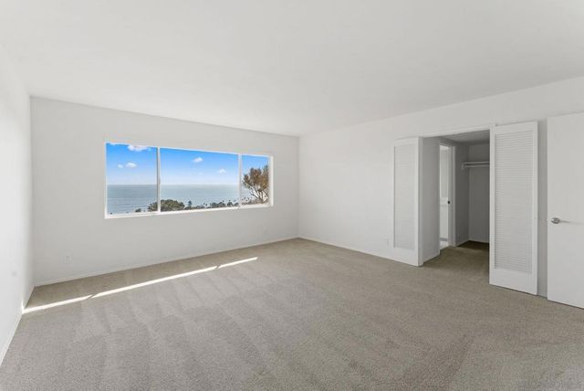 5995 La Jolla Corona, La Jolla, CA 92037