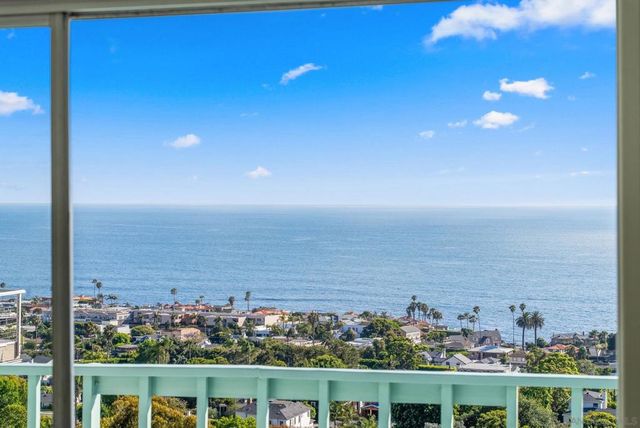 5995 La Jolla Corona, La Jolla, CA 92037