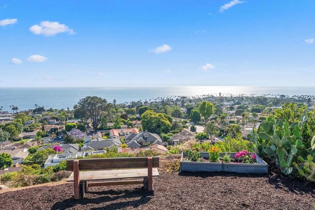 5995 La Jolla Corona, La Jolla, CA 92037