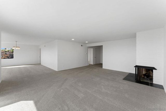 5995 La Jolla Corona, La Jolla, CA 92037