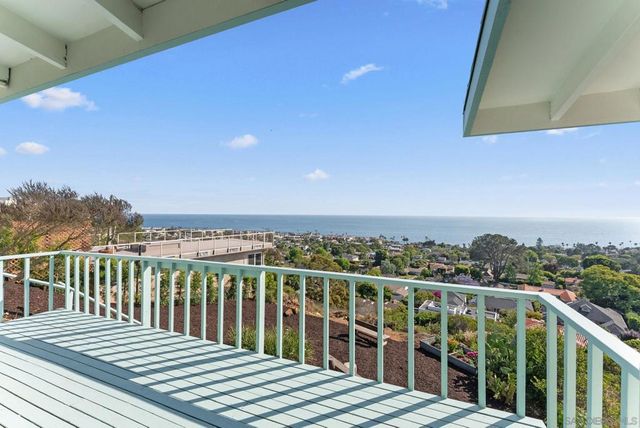 5995 La Jolla Corona, La Jolla, CA 92037