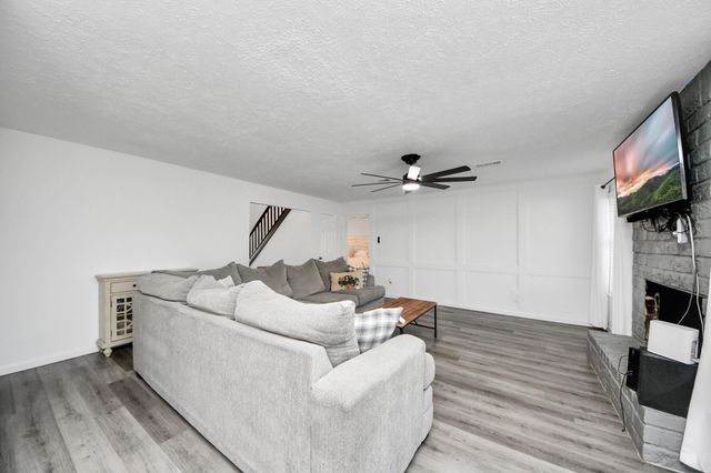 10119 Sageglow Drive, Houston, TX 77089