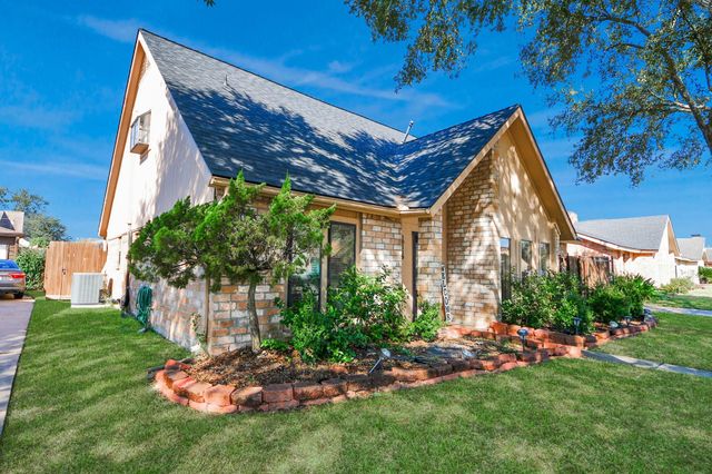 10119 Sageglow Drive, Houston, TX 77089