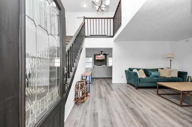 10119 Sageglow Drive, Houston, TX 77089