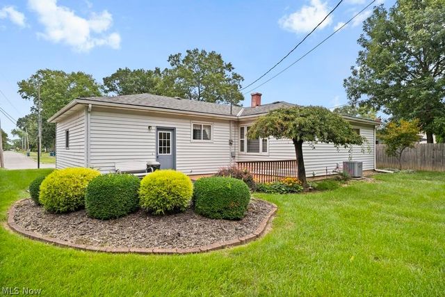 2502 Eastlawn Street, Lorain, OH 44052