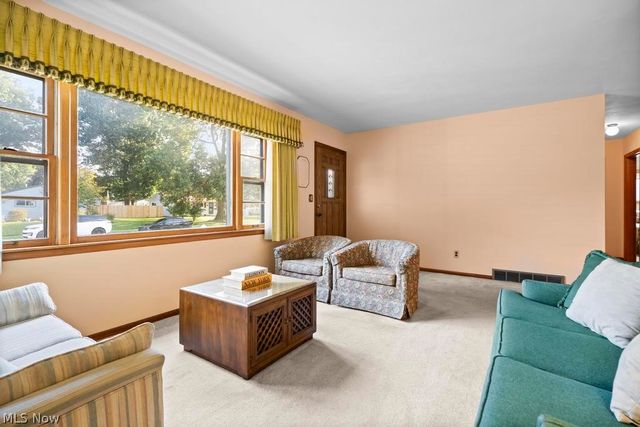 2502 Eastlawn Street, Lorain, OH 44052