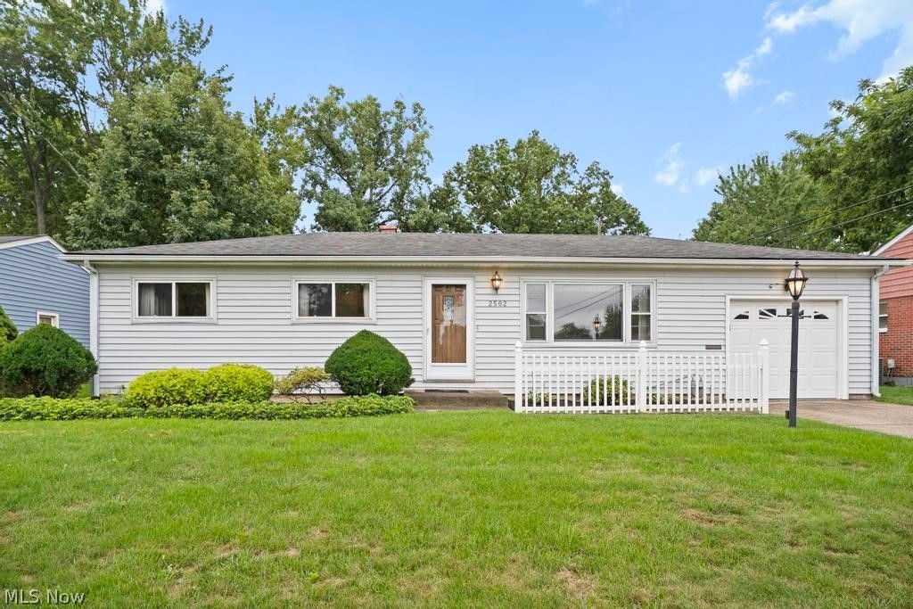 2502 Eastlawn Street, Lorain, OH 44052
