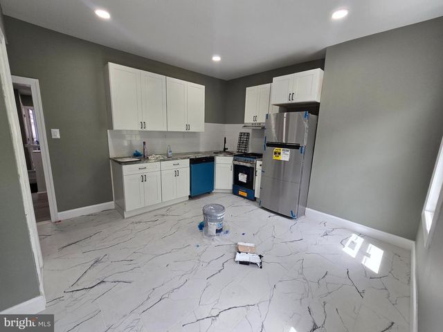 6022 PINE ST, Philadelphia, PA 19143