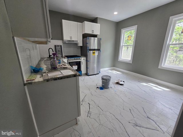 6022 PINE ST, Philadelphia, PA 19143