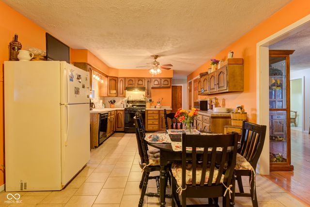 977 W 400 S, Tipton, IN 46072