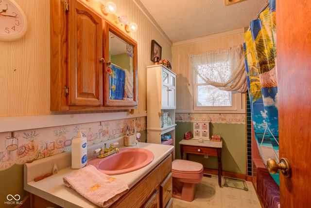 977 W 400 S, Tipton, IN 46072