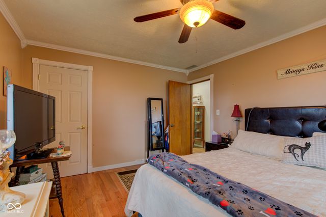 977 W 400 S, Tipton, IN 46072