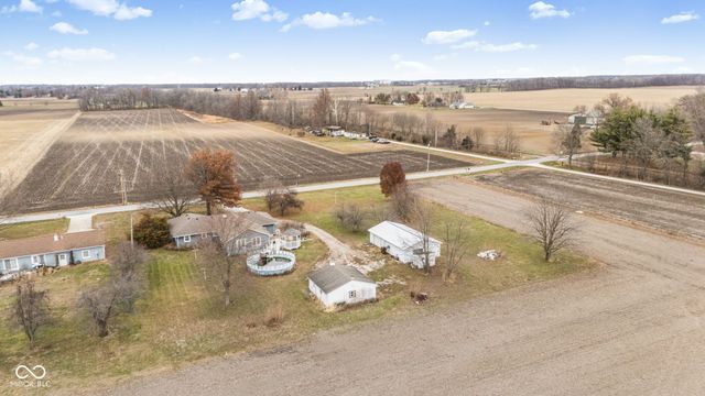 977 W 400 S, Tipton, IN 46072