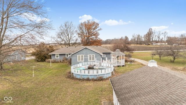 977 W 400 S, Tipton, IN 46072