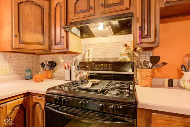 977 W 400 S, Tipton, IN 46072