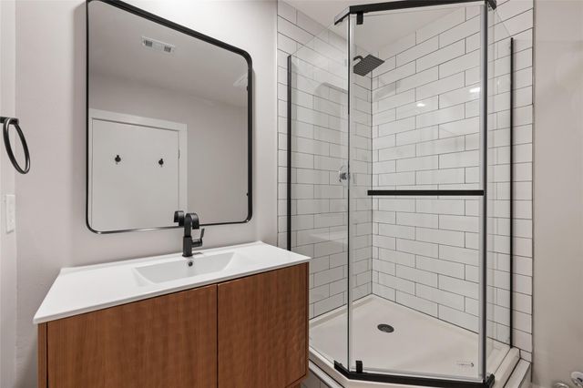 4605 Brassiewood DR, Austin, TX 78744