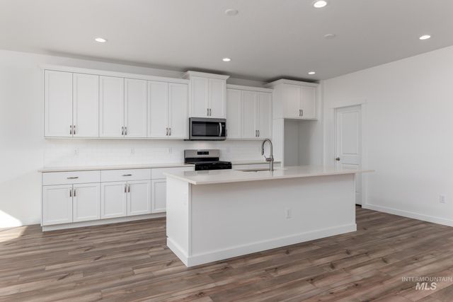 893 W Bay St, Middleton, ID 83644