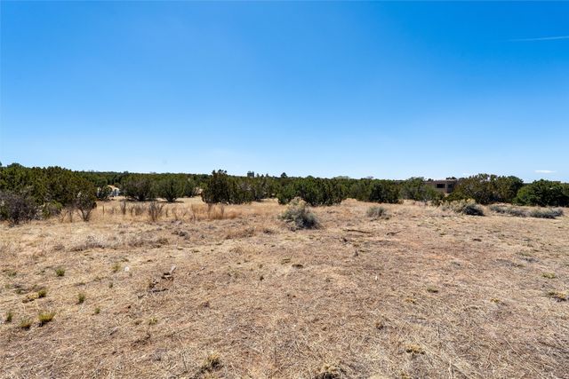 151 Graythorn Drive, Santa Fe, NM 87506