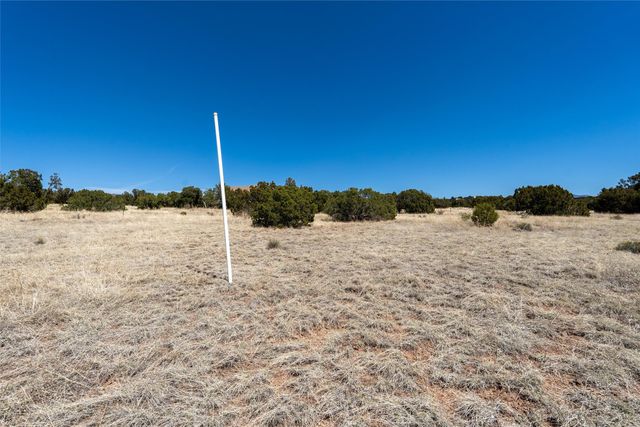 151 Graythorn Drive, Santa Fe, NM 87506