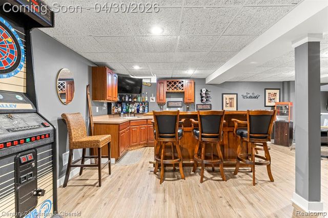 15225 Heatherwood, Southgate, MI 48195