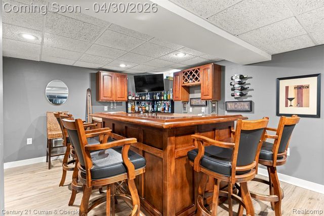 15225 Heatherwood, Southgate, MI 48195