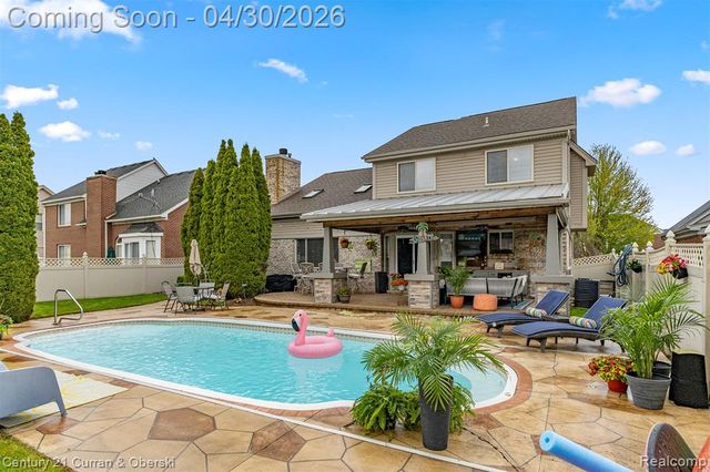 15225 Heatherwood, Southgate, MI 48195