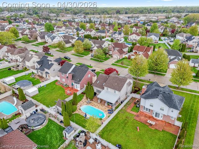 15225 Heatherwood, Southgate, MI 48195