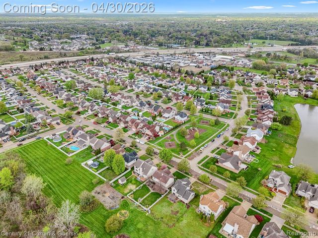 15225 Heatherwood, Southgate, MI 48195