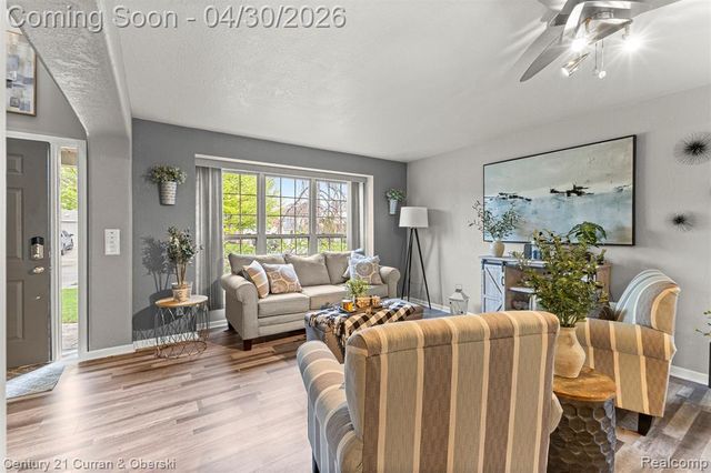15225 Heatherwood, Southgate, MI 48195