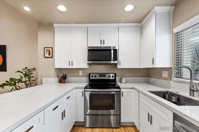 17407 Port Marnock Dr, Poway, CA 92064