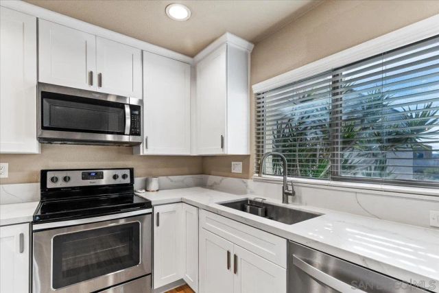 17407 Port Marnock Dr, Poway, CA 92064