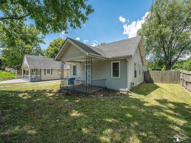 13023 S Dixie Highway, La Salle, MI 48145