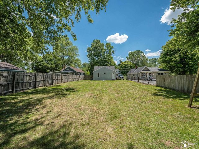 13023 S Dixie Highway, La Salle, MI 48145