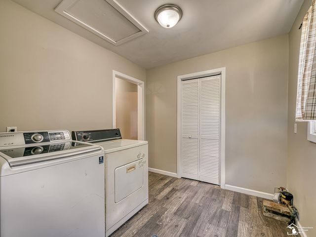 13023 S Dixie Highway, La Salle, MI 48145