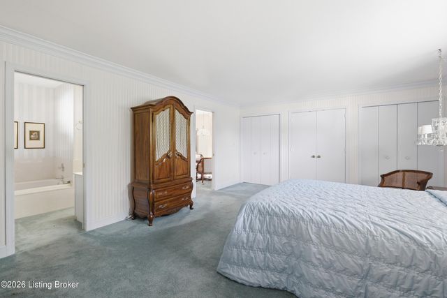 5262 Southern Pkwy, Louisville, KY 40214