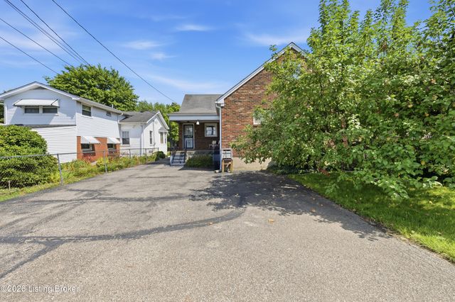 5262 Southern Pkwy, Louisville, KY 40214