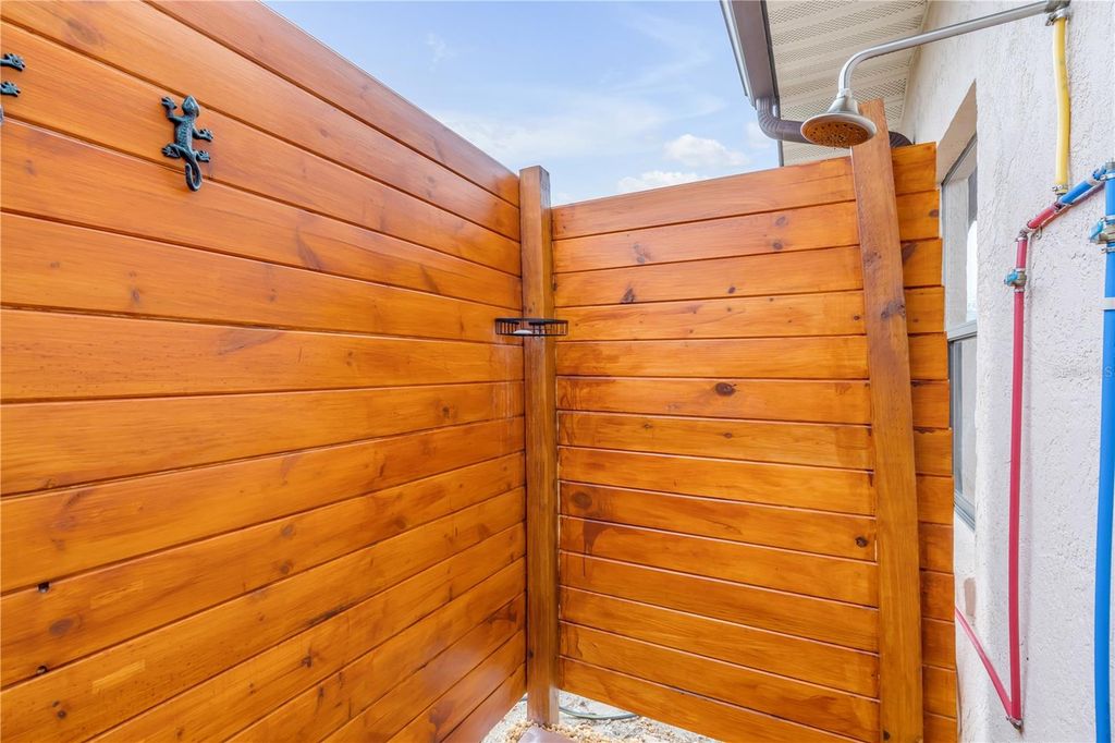 Image 30 of property listing at 45 WEBSTER LANE, Palm Coast, FL 32164